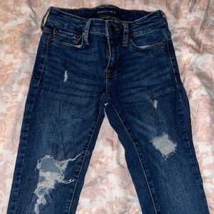 Dark blue jeans in great condition